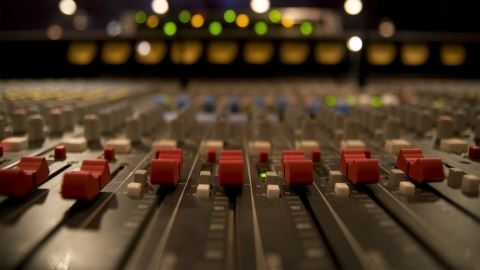 How to Become a Music Producer (Part 1)